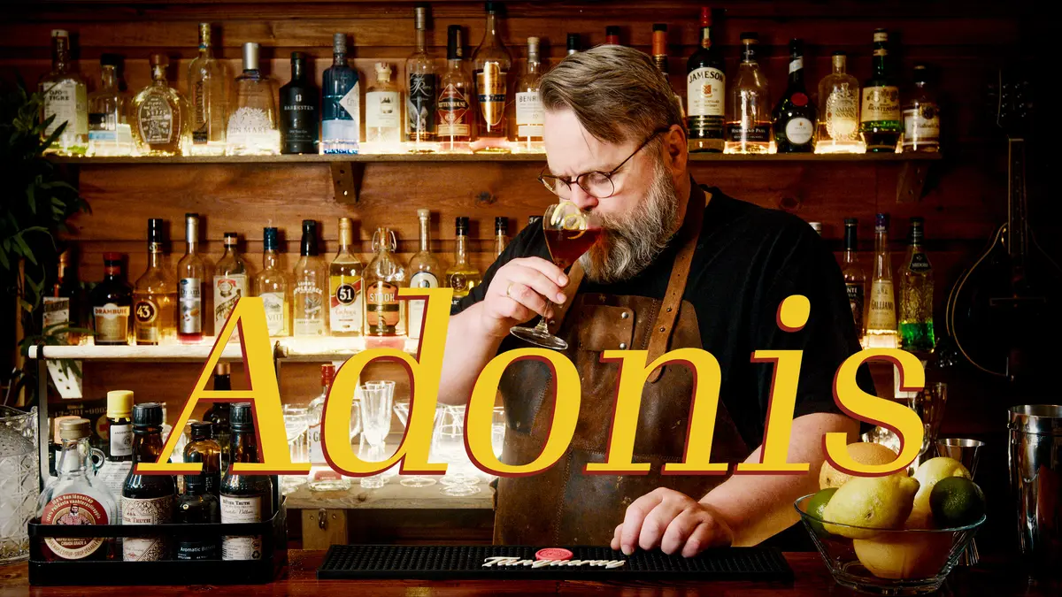 Adonis Cocktail med sherry og vermut -Enkel klassisk aperitiff