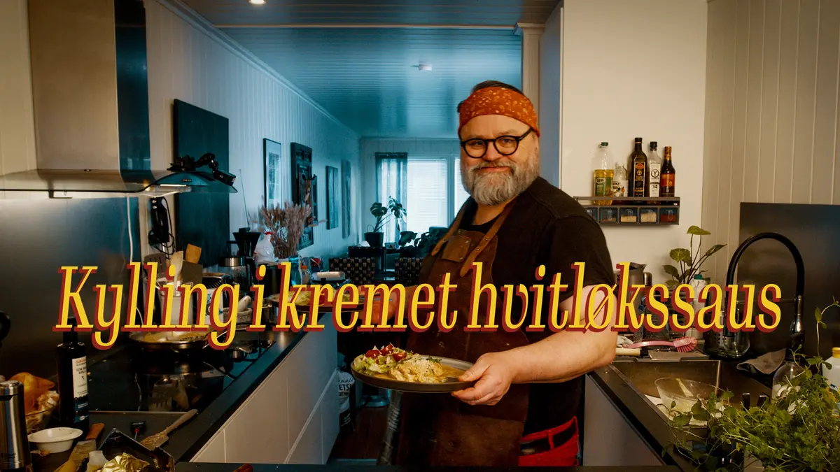 Kylling i kremet hvitløkssaus -Rask og enkel middag med frisk salat